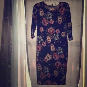 🌹Floral Dress🌹 ***FREE NECKLACE***